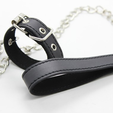Leather Buckle Ring with Leash
