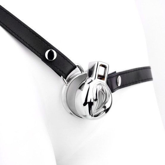 Chastity Device Vulva with Belt