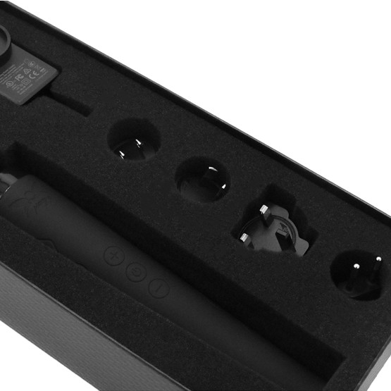 Pixey Deluxe Black Velvet Wand Vibrator L detailbeeld